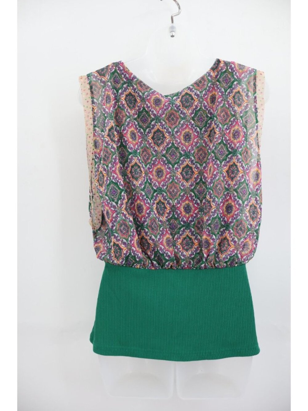 Anac by Kimi Medium Green Medallion Print Chiffon Ribbed Mixed Media Button Top - Picture 6 of 11
